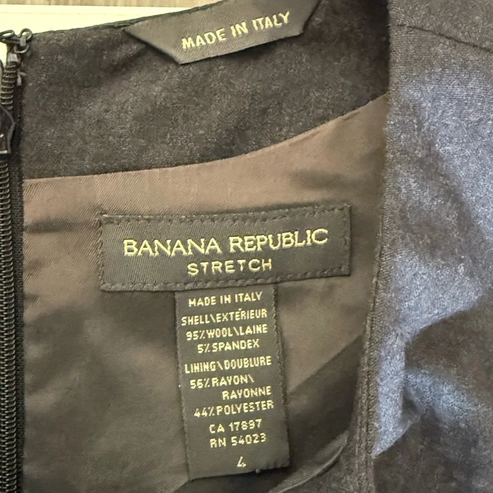 BANANA REPUBLIC Gray 95% Wool stretch Dress Size 4 Made in Italy - Picture 2 of 8